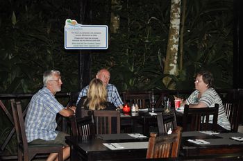 Abendessen mit Schlange.