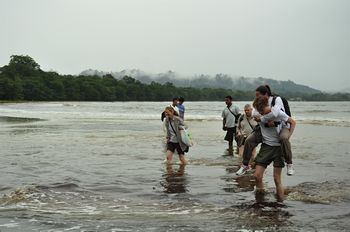 Fuss�berquerung zu Fuss.