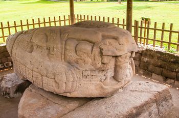 Zoomorph B, Quirigu�