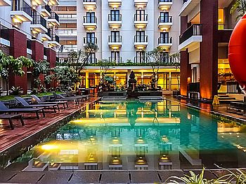 Im Hotel Santika Premiere