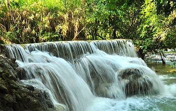 Kuang-Si-Wasserf�lle