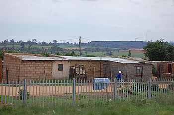 Slums am Strassenrand